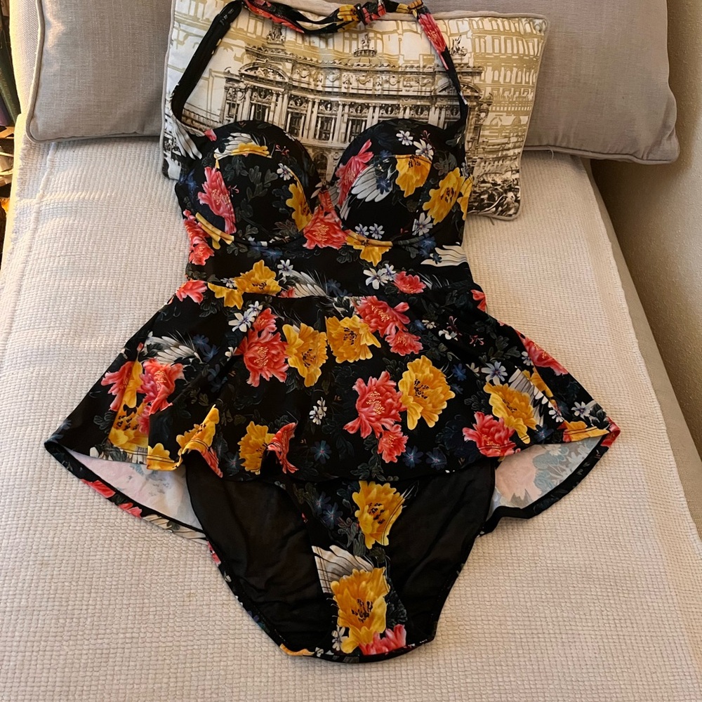 Torrid Vibrant  Swimwear
